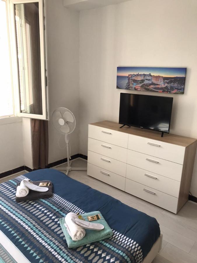 Apartment **** Sea 1 A 8 Personnes 80m2 A 120m De La ****